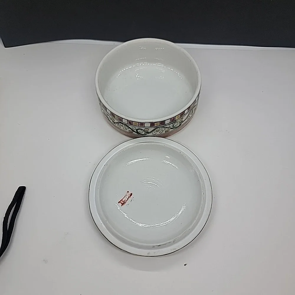 Vintage Toyo Round Covered Flowers Floral Trinket Jewelry Box Dish Hand Painted